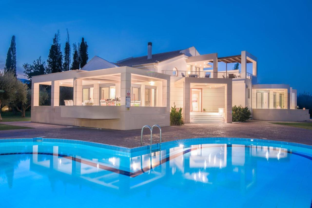 Astarte Villas - Istar Villa With Tennis Court Makhairádhon Buitenkant foto