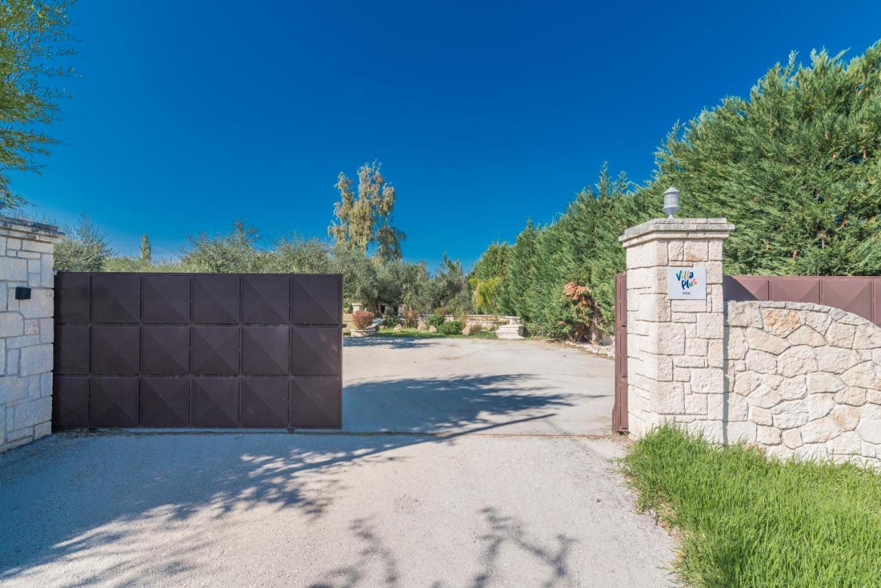 Astarte Villas - Istar Villa With Tennis Court Makhairádhon Buitenkant foto