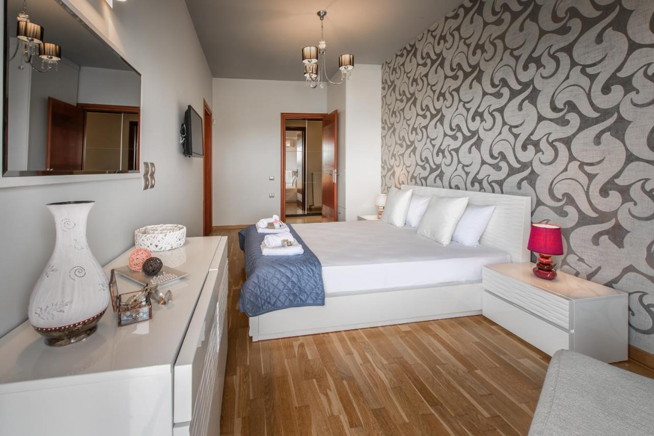 Astarte Villas - Istar Villa With Tennis Court Makhairádhon Buitenkant foto