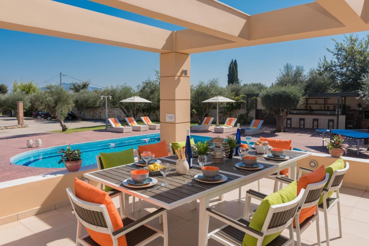 Astarte Villas - Istar Villa With Tennis Court Makhairádhon Buitenkant foto