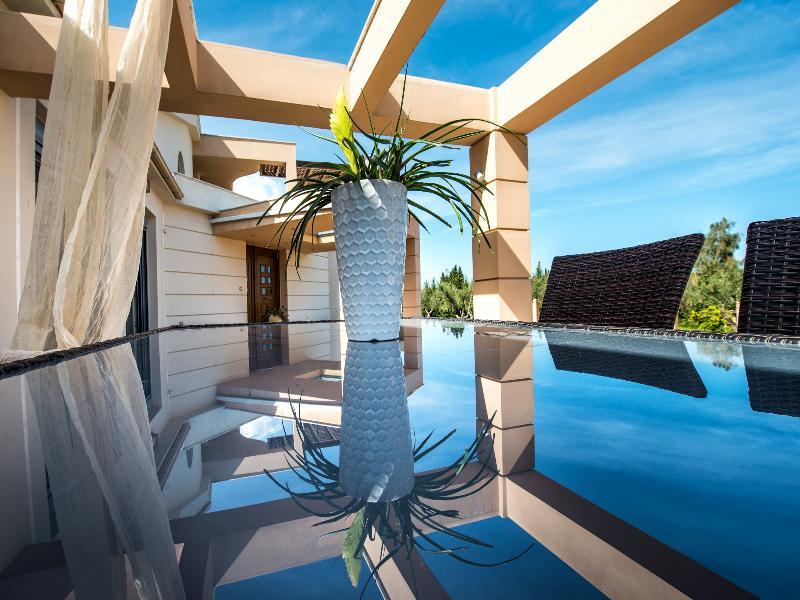 Astarte Villas - Istar Villa With Tennis Court Makhairádhon Buitenkant foto